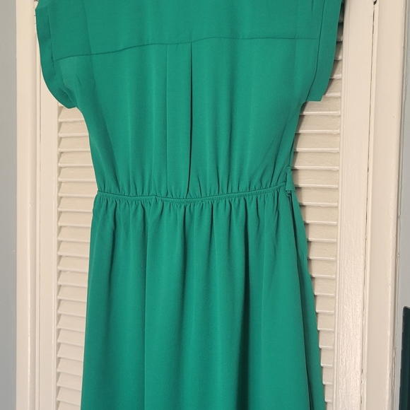 Green Monteau dress - Picture 2 of 3